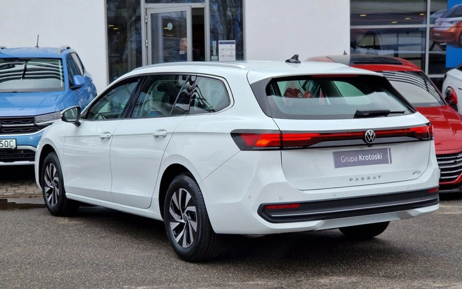 Volkswagen Passat cena 173500 przebieg: 1, rok produkcji 2024 z Warszawa małe 254